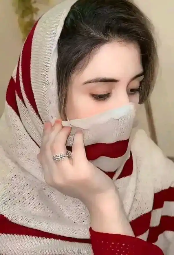instagram-mask-girl-dp