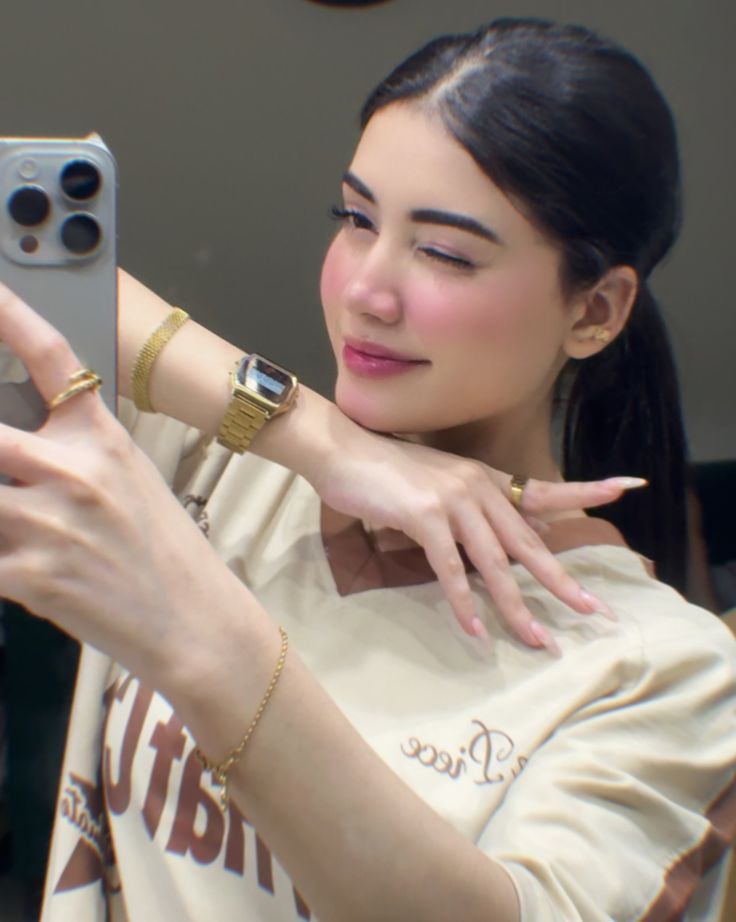 Beautiful-Cute-Girl-Pic