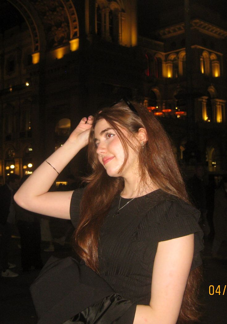 Beautiful Girl Photo Dp