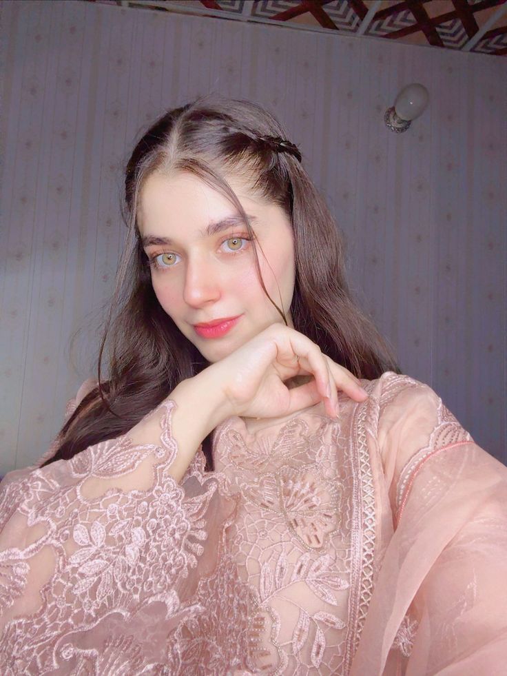 Cute Girl Pic for Instagram