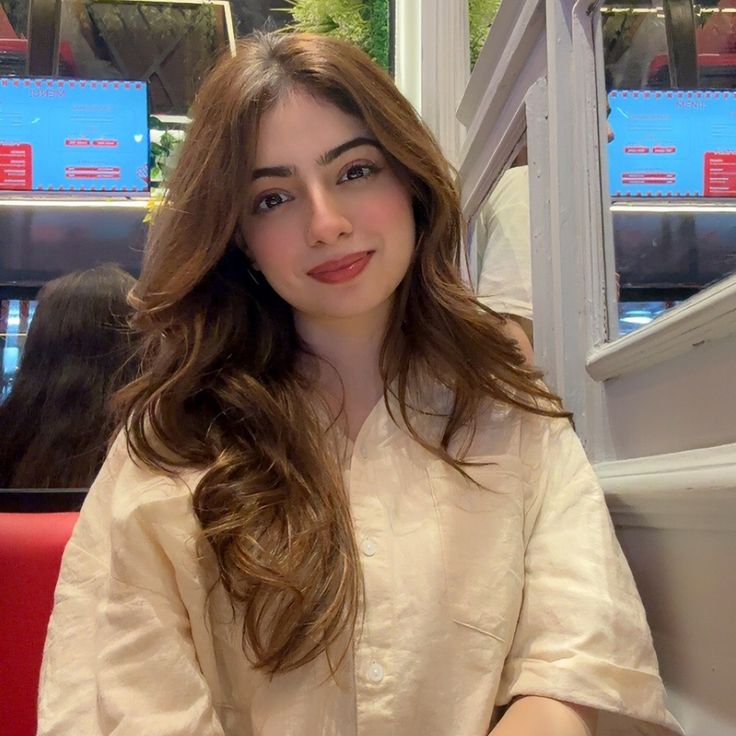 Cute-Girl-Profile-Pictures