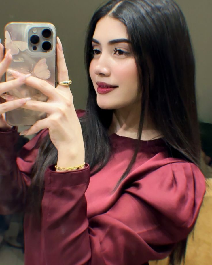 Cute-Girls-Dp-for-WhatsApp