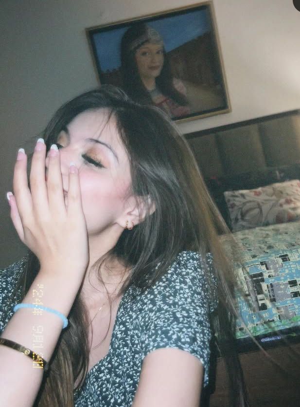 Cute-Girls-Instagram-Dp