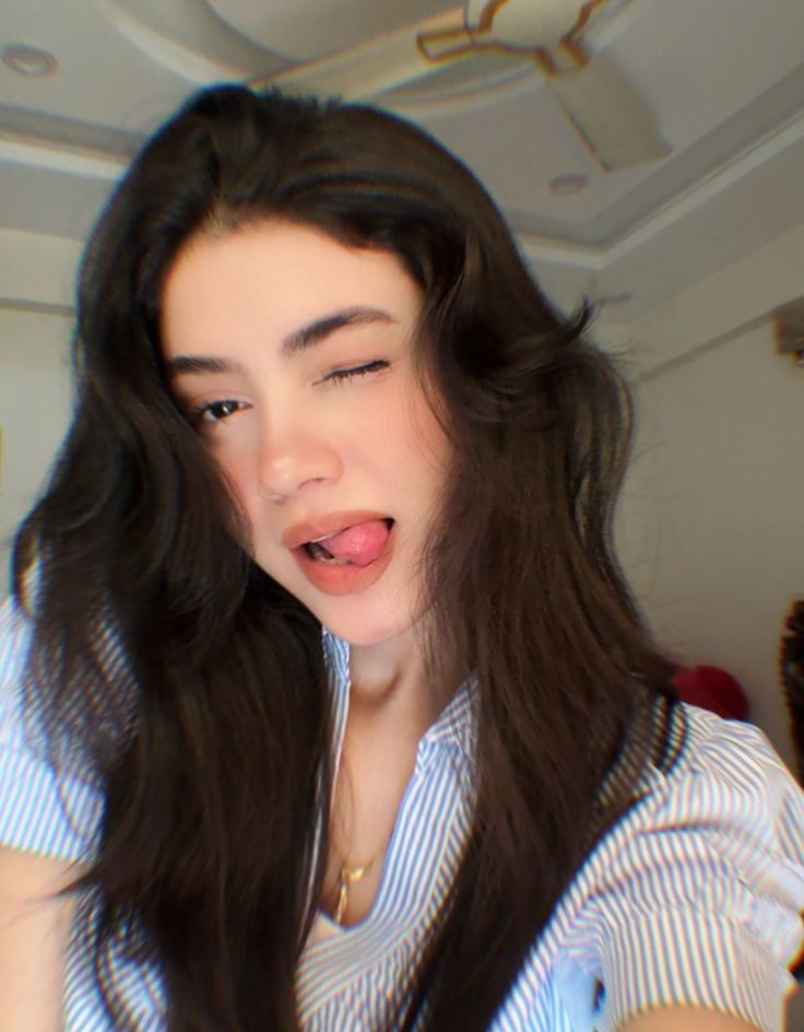 Instagram Hidden Face Dp for Girls