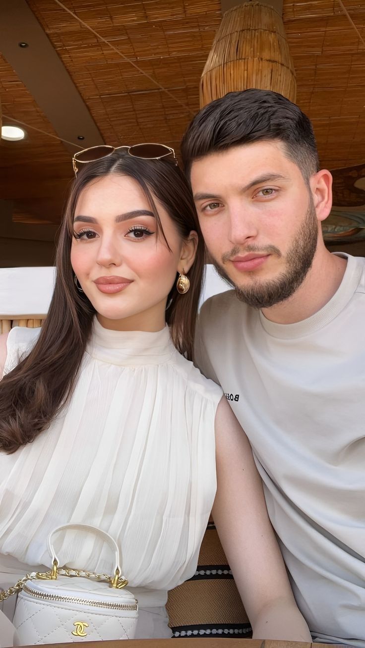 Islamic Cute Couple Dp