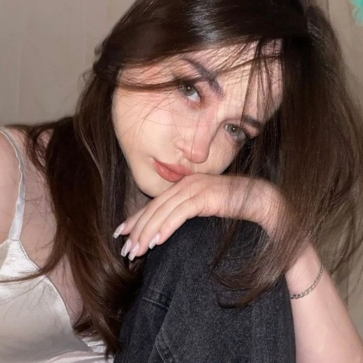 Real Girl Hide Face Photo DP